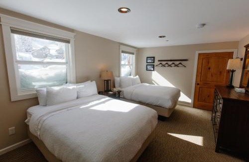 Salt Lake Mountain Resorts Cabin | Alta Peruvian Lodge