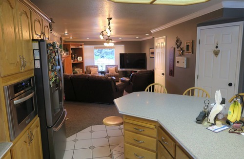 Sandy House | Alta/Snowbird Area Private Ski Home, 9 miles to Resorts