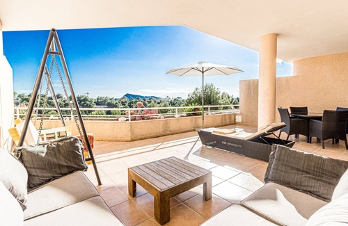 Altea la Vella Apartment | Altea Nova apartment, 2 pools, golf, beach, mountaineering and much more.