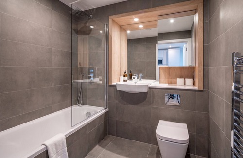 Nine Elms Apartment | ALTIDO 1BR flat w/terrace in Nine Elms