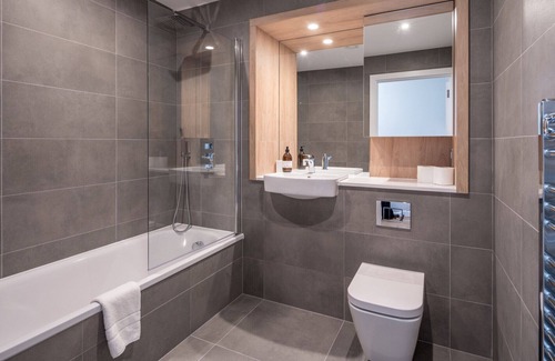 Nine Elms Apartment | ALTIDO 2BR Apt w/terrace in Nine Elms
