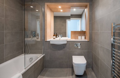 Nine Elms Apartment | ALTIDO 2BR flat w/terrace in Nine Elms