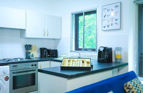 Edgbaston Apartment | ALTIDO Cosy studio near Birmingham Centre