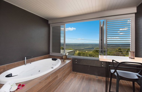 Montville Hotel | Altitude on Montville
