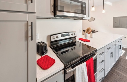 Clarksville Apartment | Alto M8 I Modern New Construction 2Bd Apartment