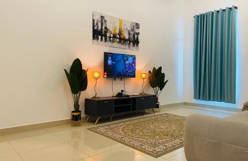 Kluang House | Alyn Home Kluang IV Netflix Wifi Coway