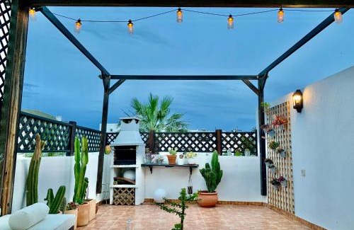 Agua Amarga House | Alzeina, casa con mucho encanto a 300mtr de la playa