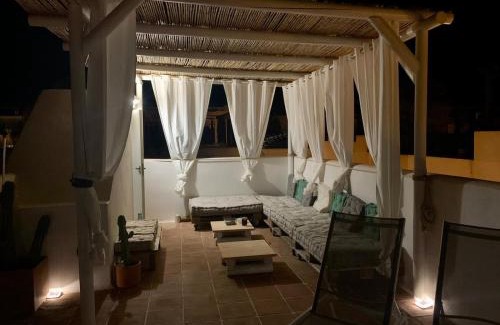 Agua Amarga House | Alzeina, casa con mucho encanto a 300mtr de la playa