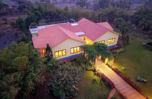 Awas Villa | amã Stays & Trails Nine Palms, Alibag
