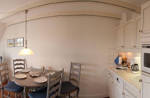 Wenningstedt-Braderup Apartment | Am Heidepark, App. 3 C - Quiet 2-room apartment with approx. 50 m² living space, for