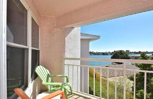 Treasure Island House | Amadeus 7