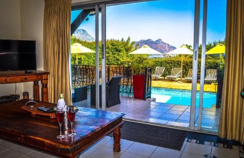 Hout Bay House | Amakhaya Lodge