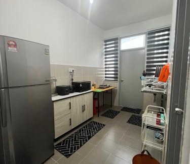 Kampung Jelatang House | Aman Homestay Alor Gajah