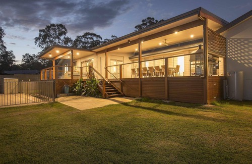 Pokolbin House | Amani - Great 6 bedroom home with pool and awesome entertainment deck