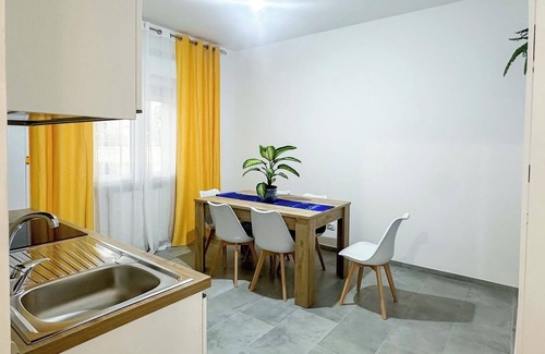 Nettuno Apartment | aMare Apartment, cozy accommodation a few steps from the sea