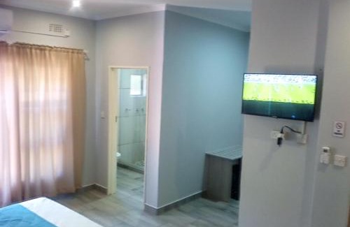 Kazungula Hotel | Amariah Lodge