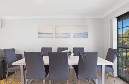 Fingal Bay House | Amaroo Cres No 20 Fingal Bay Holiday Home