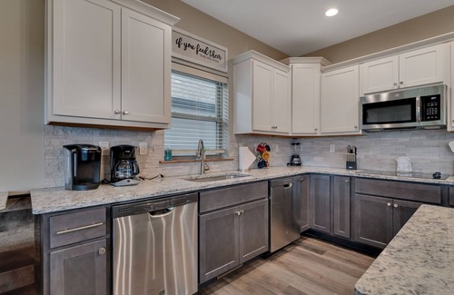 Table Rock House | Amazing 10 BR 10 BA Branson family home. Sleeps 26. Lakeview, 3 Decks, Game Room
