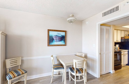 Myrtle Beach Condo | Amazing 19th-floor oceanfront penthouse with beach views, hot tubs, pools, gym