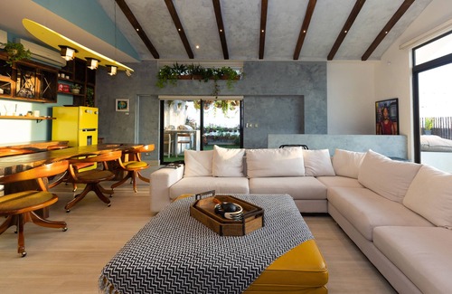 El Palmar Condo | *Amazing 2-level Penthouse w/Rooftop @ Casamar*