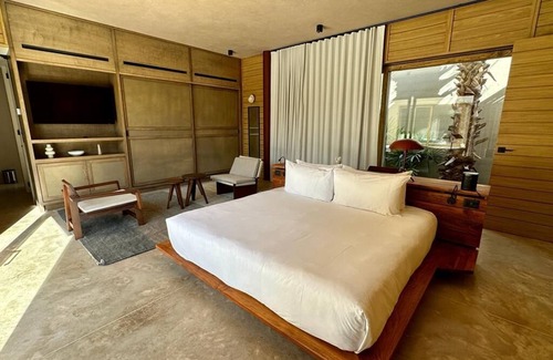 San Jose del Cabo Resort | Amazing, 2BR contemporary Acre Resort Hacienda with private pool.
