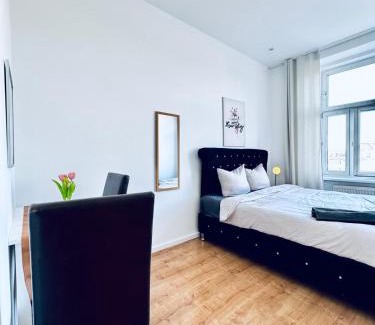 Liesing Apartment | Amazing 3BR Apt, Very Central in Vienna