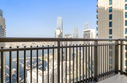 Dubai Apartment | Amazing 3BR with Maid room in Creek with Pool&Gym
