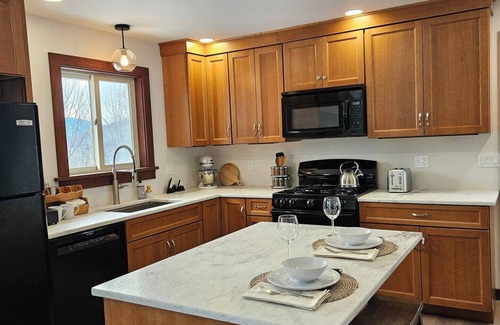 Keene House | Amazing ADK Mountain views!