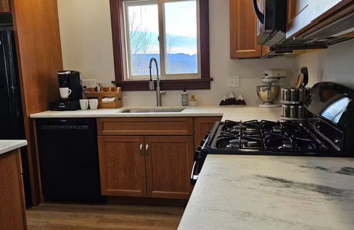 Keene House | Amazing ADK Mountain views!