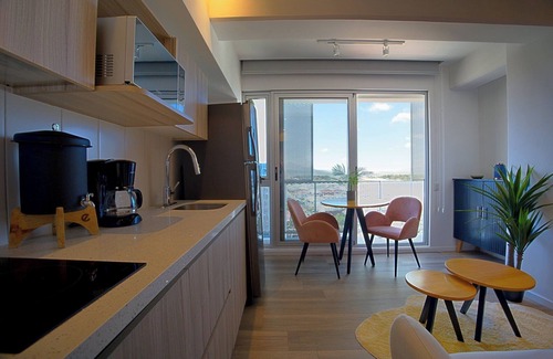Zona 13 Apartment | Amazing Aircrafts Views in Front of Airport