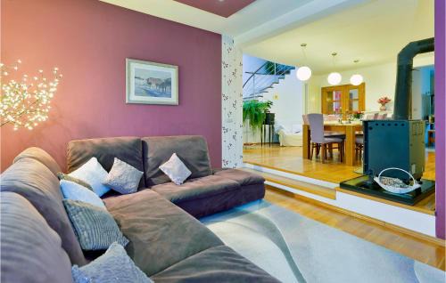 Sveti Ilija House | Amazing Apartment In Turcin With Sauna