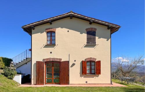 Monteluiano Apartment | Amazing Apartment In Gubbio With Wifi