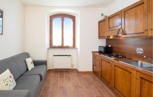 Monteluiano Apartment | Amazing Apartment In Gubbio With Wifi