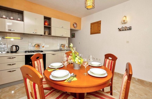Igrane Apartment | Amazing apartment in Igrane with WiFi