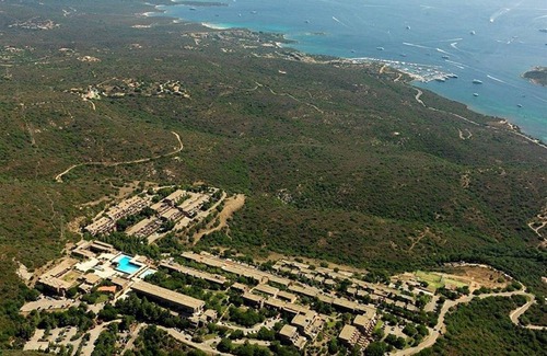 Cugnana Verde Apartment | Amazing apartment in Olbia with shared pool