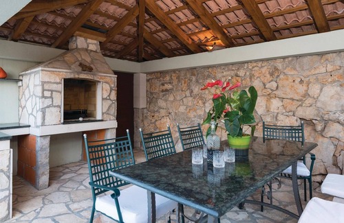 Trpanj Apartment | Amazing apartment in Trpanj