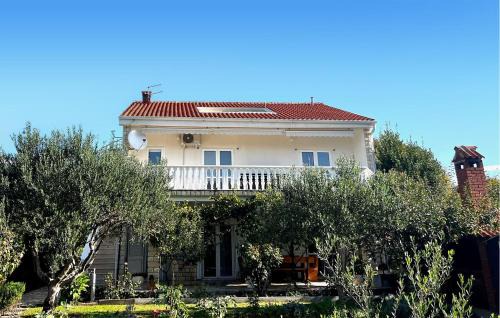 Vlasici Apartment | Amazing Apartment In Vlasici With Wi-Fi
