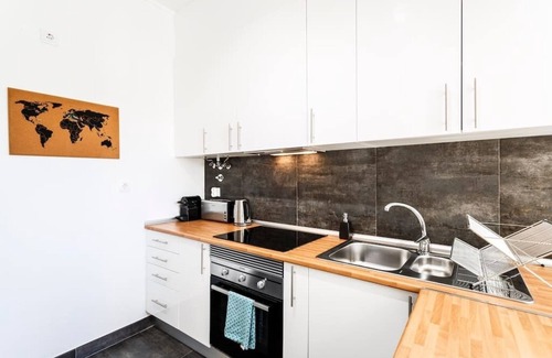 Penha de Franca Apartment | Amazing apartment with incredible views overlooking Lisbon