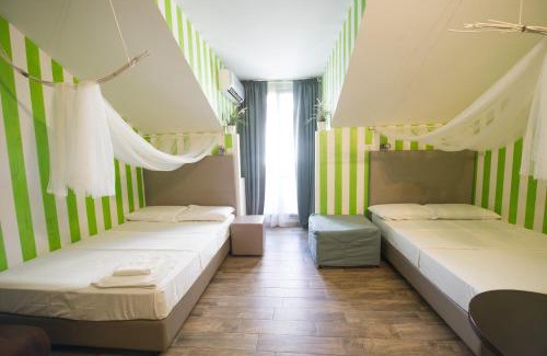 Ticinese Apartment | Amazing Attic max 10 People with Parking & Wifi, Near to 3 Tram Lines and to the Metro - well connected to Airports and to the Train Station