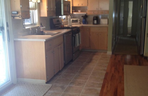 North Eastham House | Amazing bay side ranch! Central Air-conditioning! 1/2 mile walk to beach!