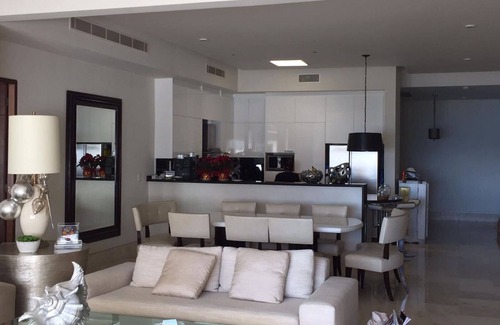 Villa Juarez Condo | Amazing beachfront penthouse!