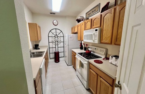 Windsor Hills Apartment | Amazing Condo 1st Floor! Near pool! Bring the whole family to this great place with lots of room for fun. Enjoy a vacation in our marvelous 2BR/2BTH located in Windsor Hills Resort! Enjoy the pool, jacuzzi, water park, cinema, gym, arcade