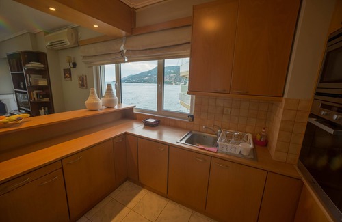 Loutraki Apartment | Amazing condo by the beach
