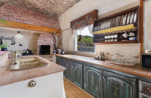 Garachico Ski Chalet | 'Amazing Country House with Ocean' with Sea View, Private Terrace and Wi-Fi