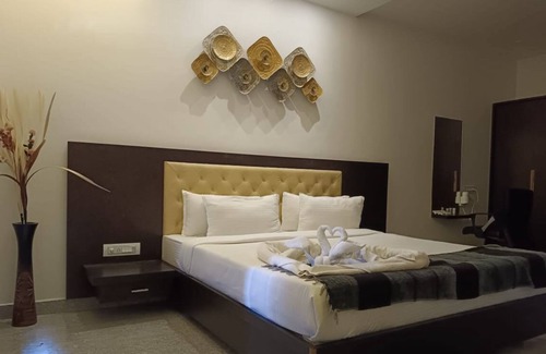Dwarka Hotel | Amazing Fun World By Nexottel