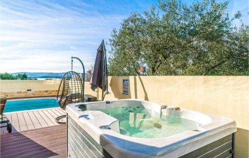 Sveti Filip i Jakov House | Amazing Home In Svfilip I Jakov