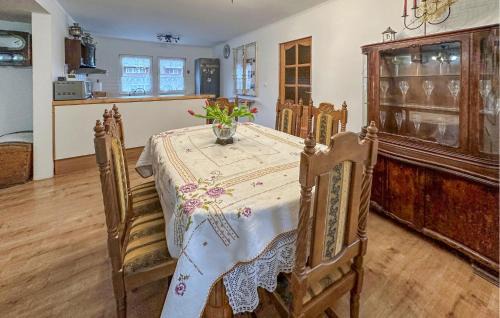 Lidzbark Warminski House | Amazing Home In Lidzbark Warminski With Kitchen