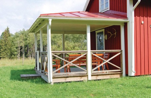 Falkoping House | Amazing home in Blidsberg with WiFi