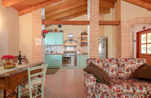 Cokuni House | Amazing home in Cokuni with WiFi