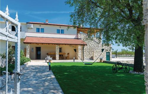 Gornje Danilo House | Amazing Home In Danilo
